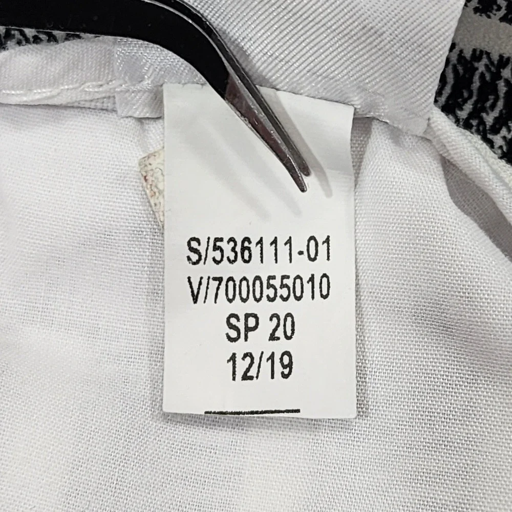 Banana Republic Shorts Womens 10 White Black Striped Tie Waist‎ Belted Preppy